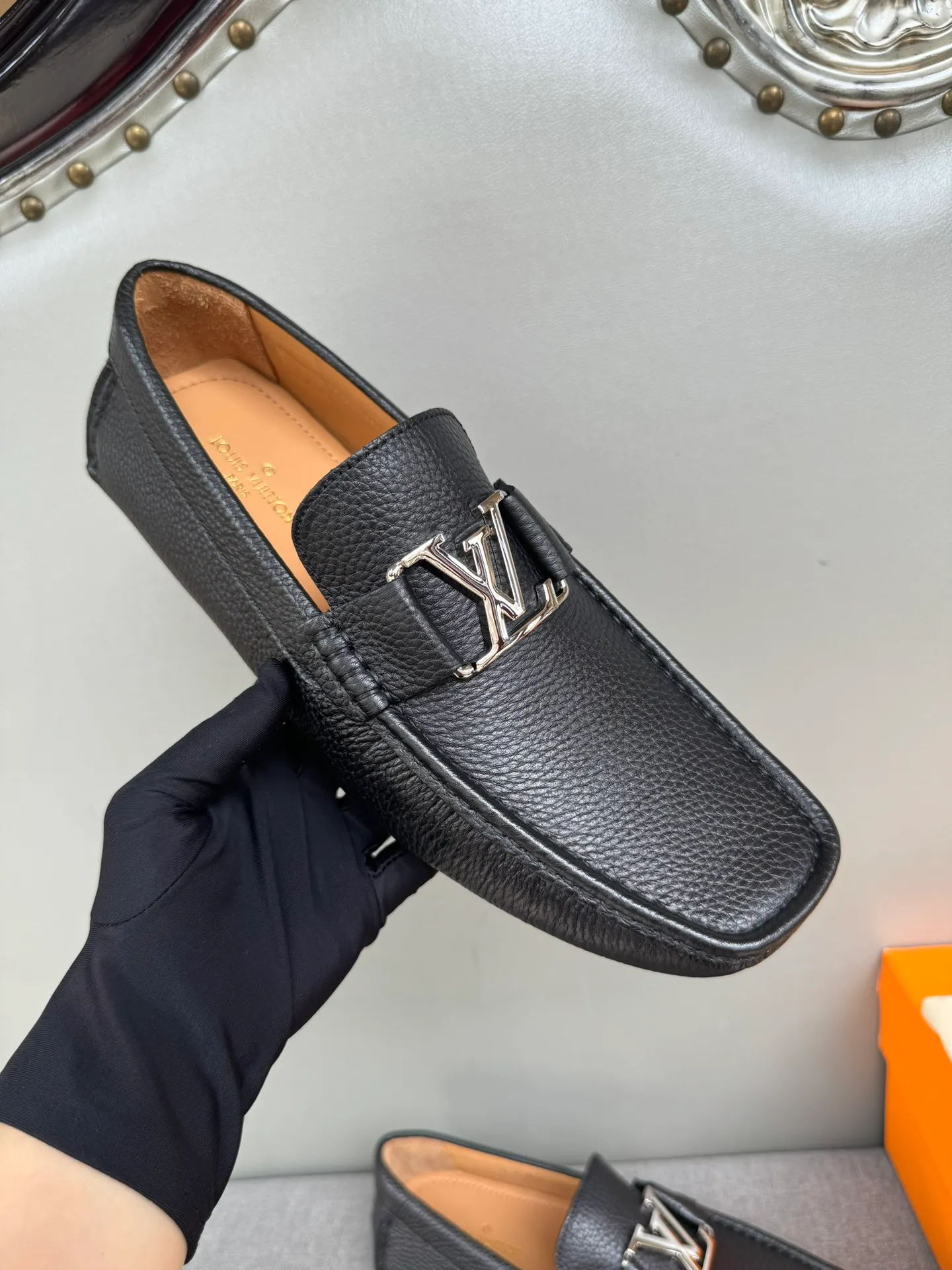Batch 740💰[strong][strong][strong] Original order quality, new models at the counter, LV Louis Vuitton counter new models, handmade men's driving shoes, bean shoes, slip-on shoes, lazy shoes, exquisite hand-stitching, workmanship details comparable to the counters, Italian imported pebbled cowhide, water-dyed cowhide lining, sweat-absorbent and deodorant, black, 39-44 in large quantities in stock (38, 45 custom-made)